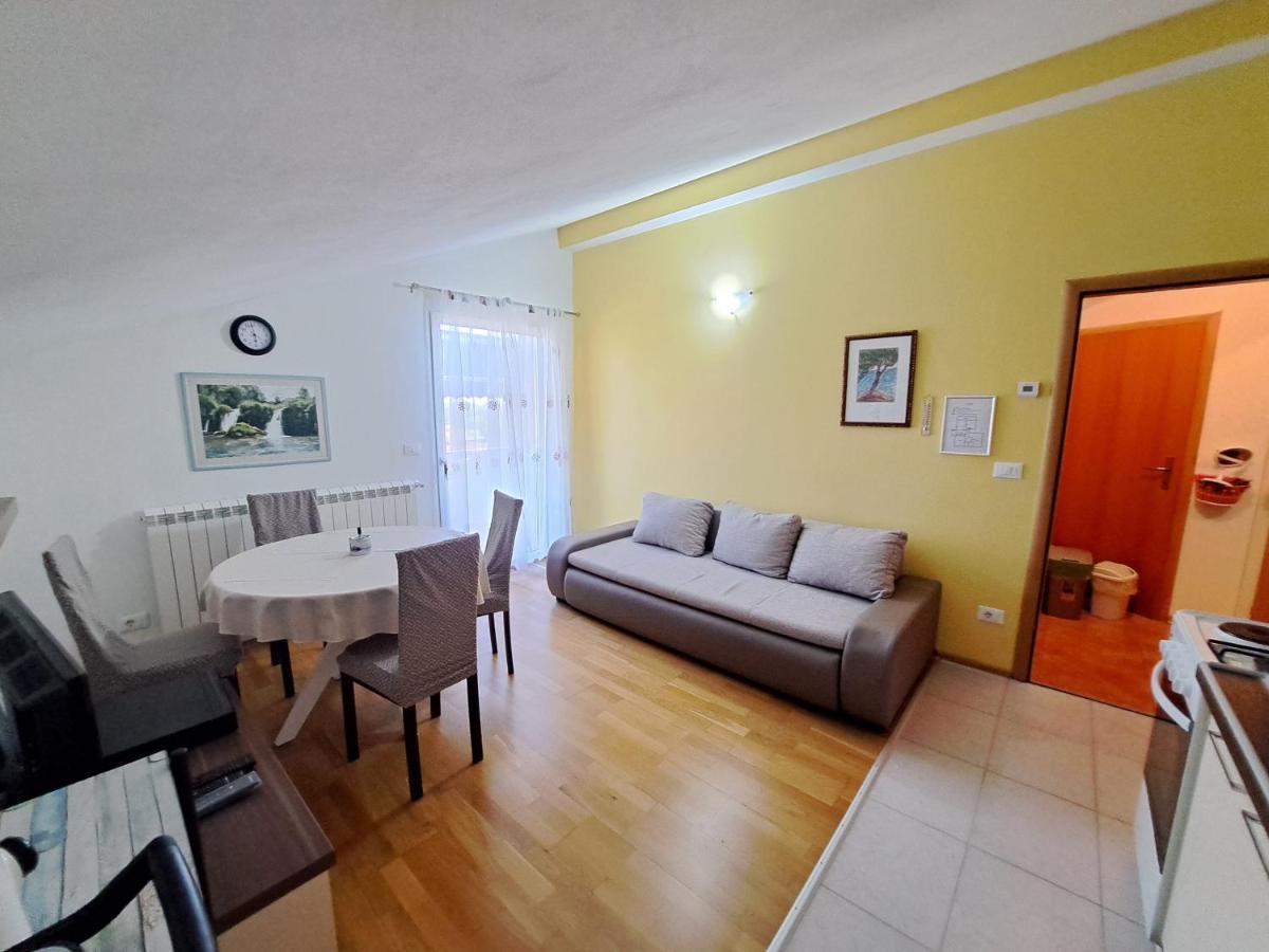 Ferienwohnung Casa Antonio With Swimming Pool Novigrad Istria Exterior foto