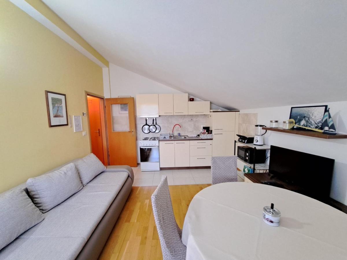 Ferienwohnung Casa Antonio With Swimming Pool Novigrad Istria Exterior foto