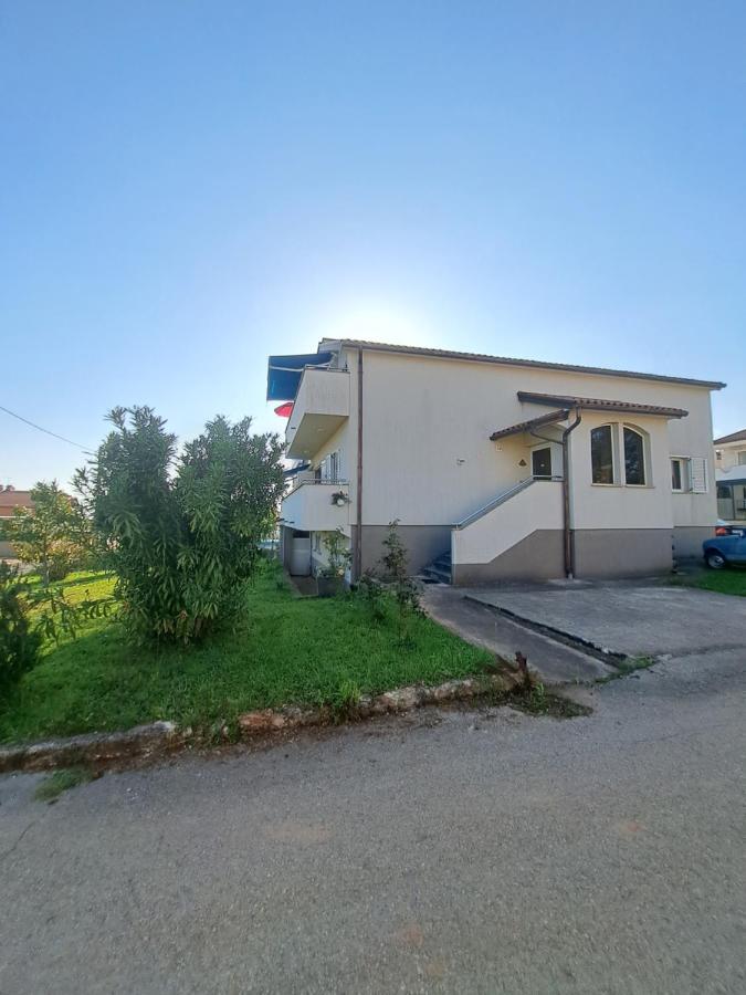 Ferienwohnung Casa Antonio With Swimming Pool Novigrad Istria Exterior foto